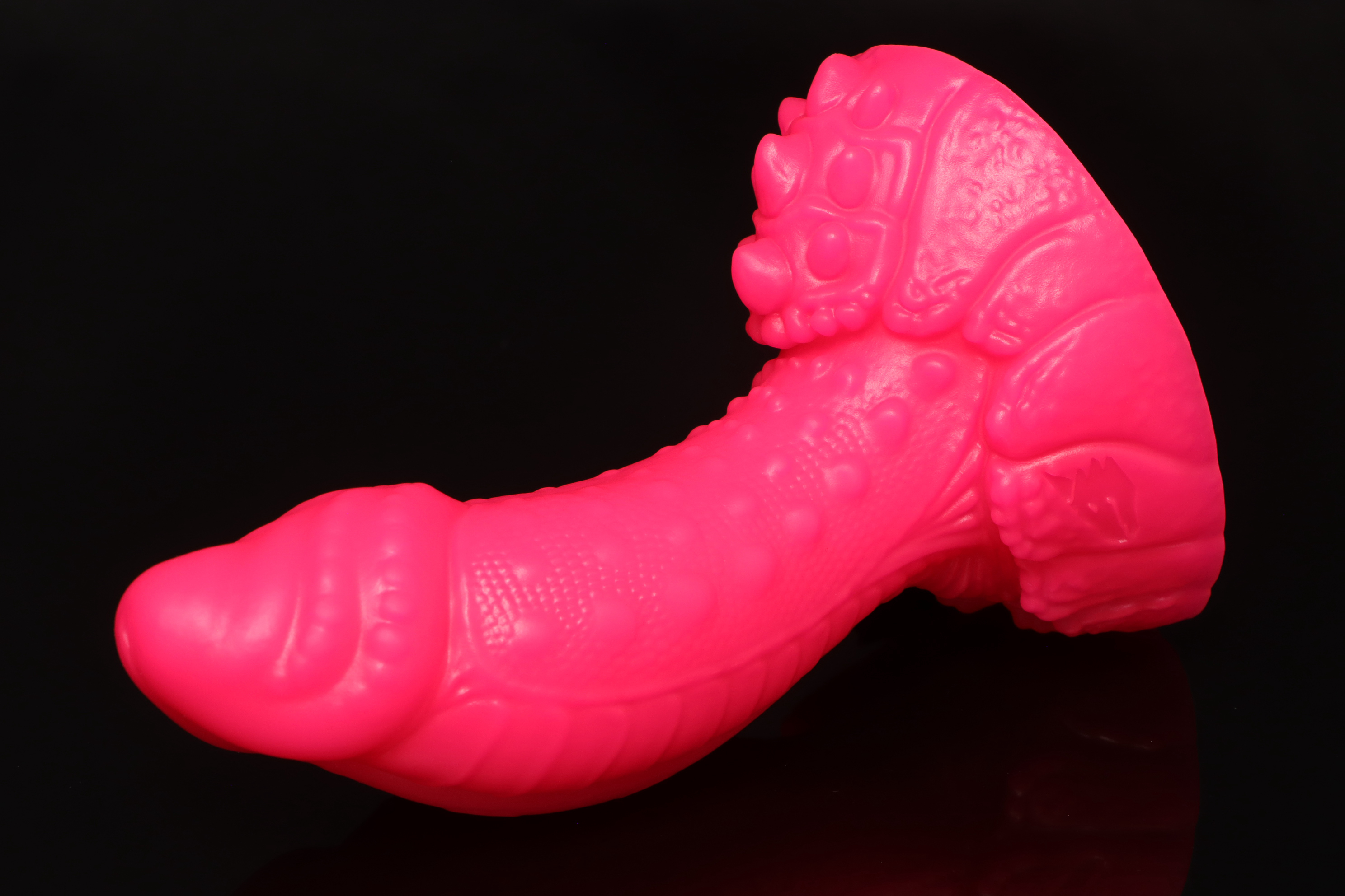 Crackers the Cockatrice by Bad Dragon — Ready-made pour pour, maker's photo