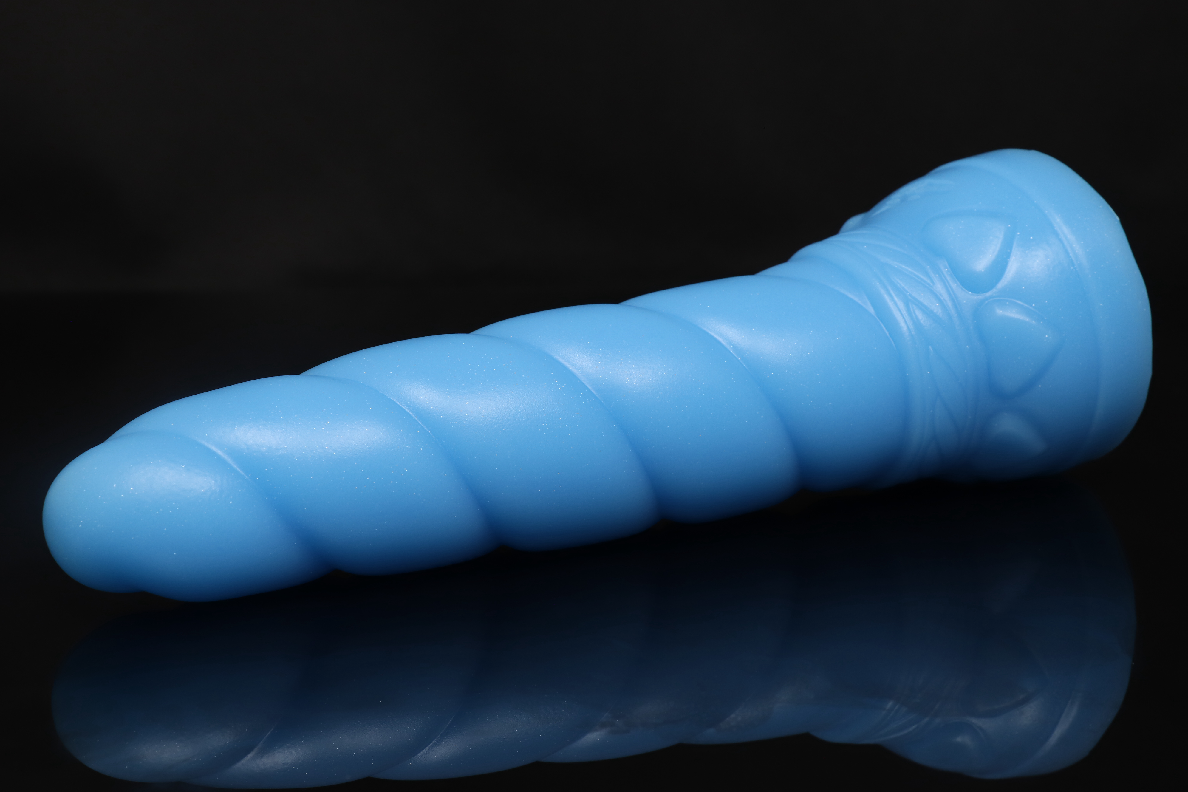 Mystic the Unicorn by Bad Dragon — Ready-made pour pour, maker's photo