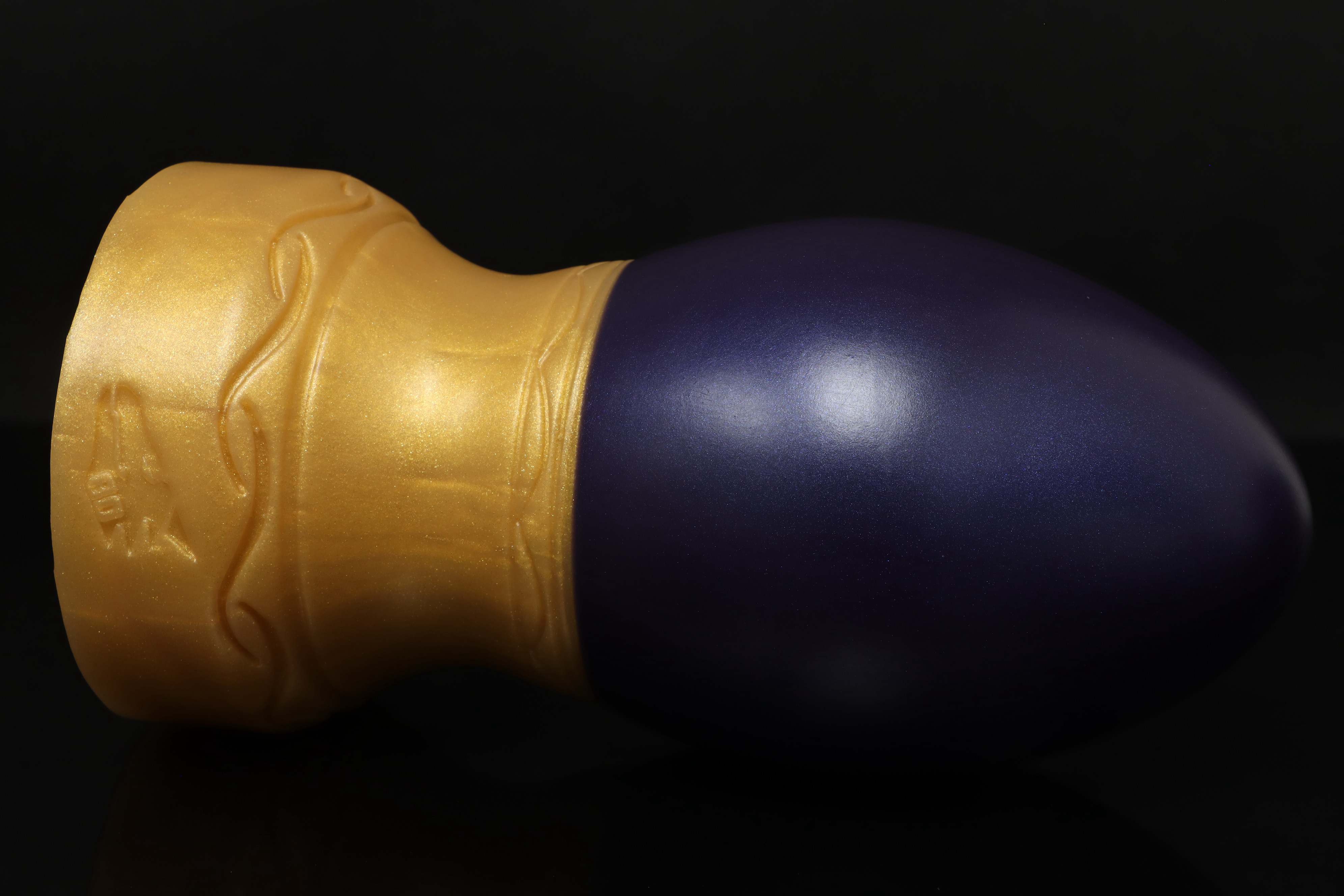 Egg Plug by Bad Dragon — Ready-made pour pour, maker's photo