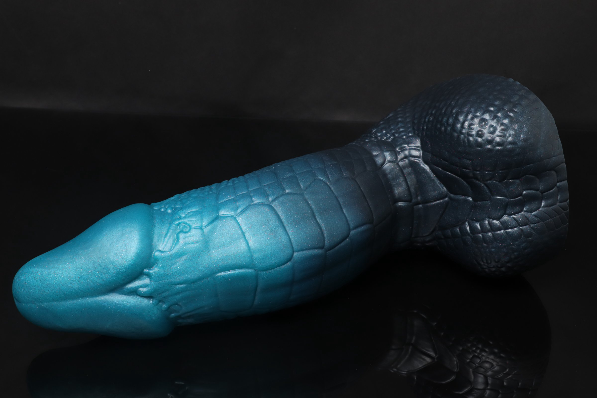 Marcel the Werecroc by Bad Dragon — Ready-made pour pour, maker's photo