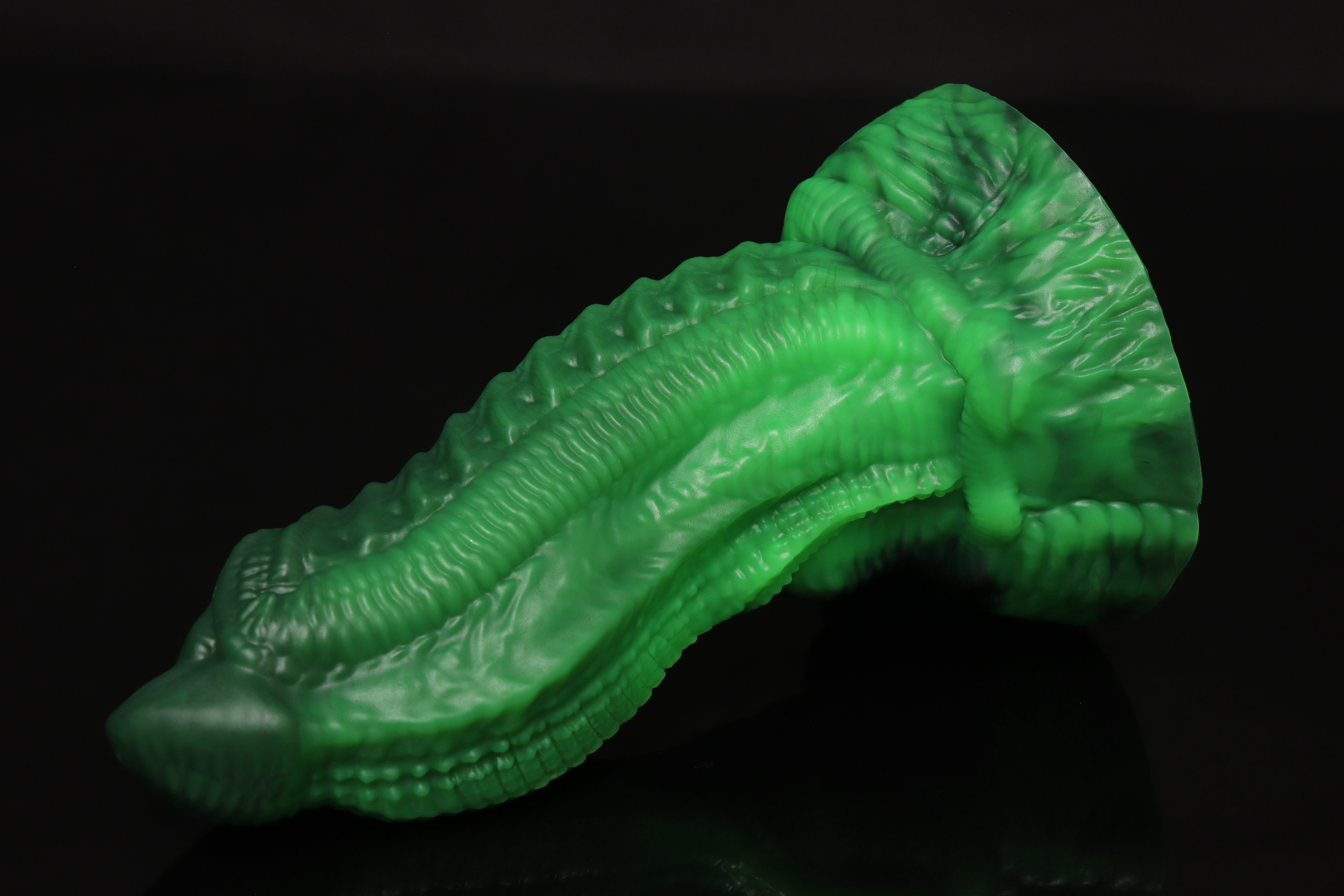 Abyss the Kaiju King by Bad Dragon